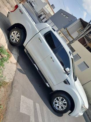 FORD RANGER 3.2 XLT 4X4 CD 20V DIESEL 4P AUTOMÁTICO FORD RANGER 3.2 XLT 4X4 CD 20V DIESEL 4P AUTOMÁTICO